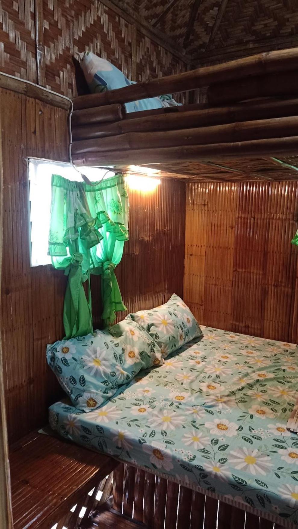 Moalboal Bamboo House / Rooms Buitenkant foto